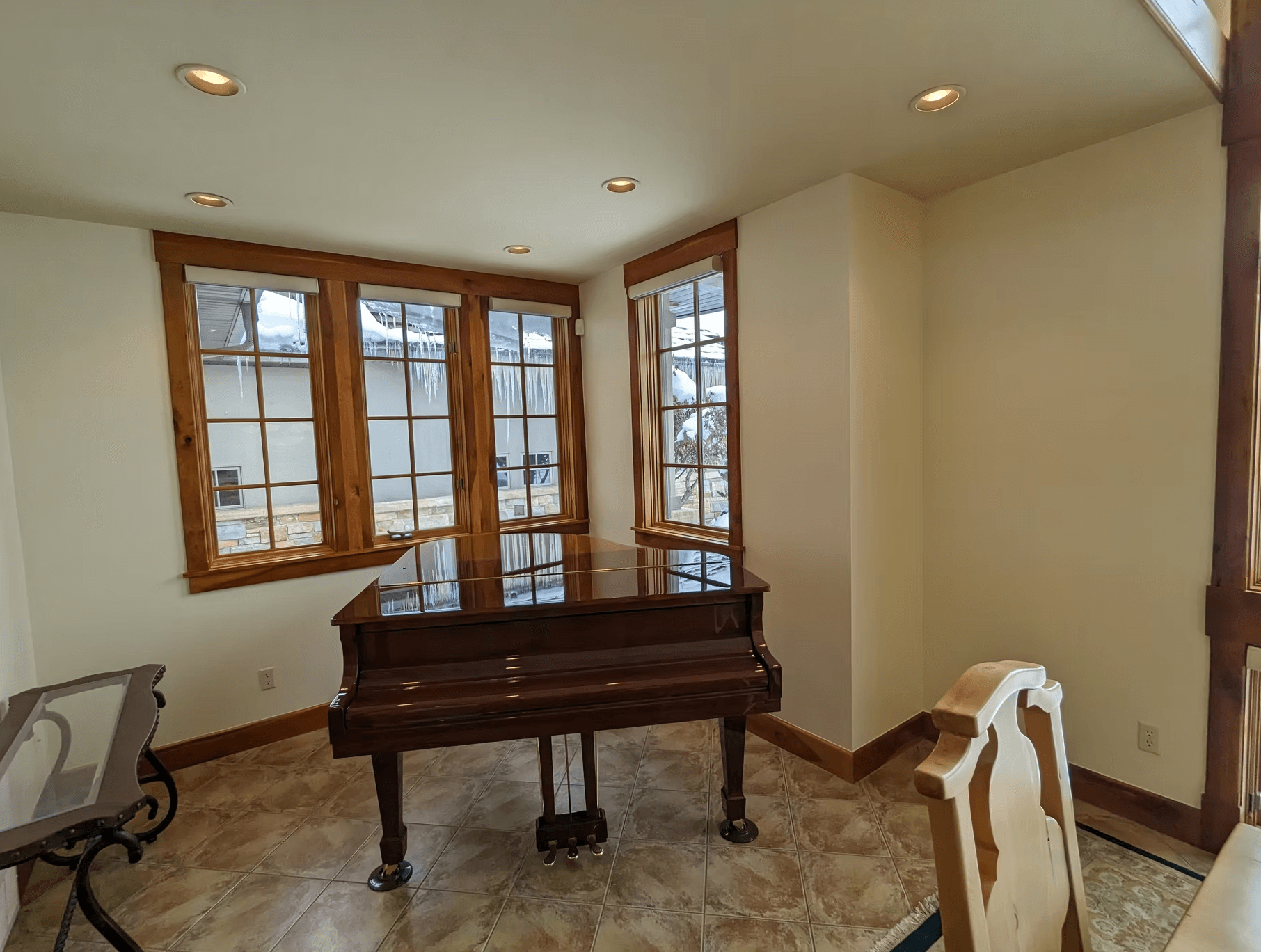 Interior Wall Repaint and Stain