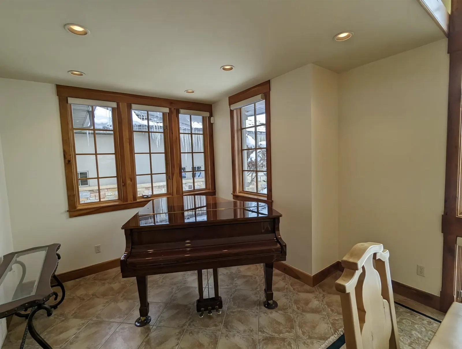 Interior Wall Repaint and Stain