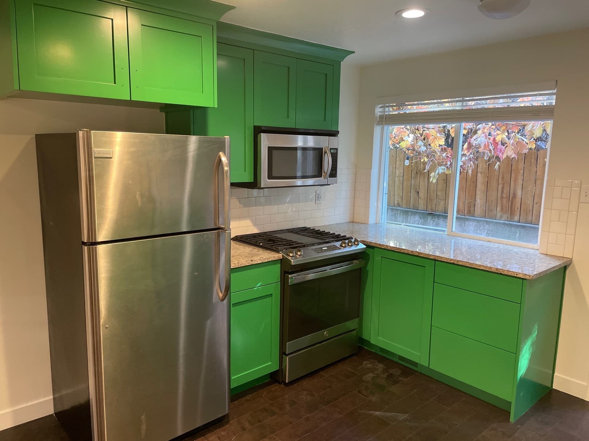 Kelly Green Kitchen Cabinets